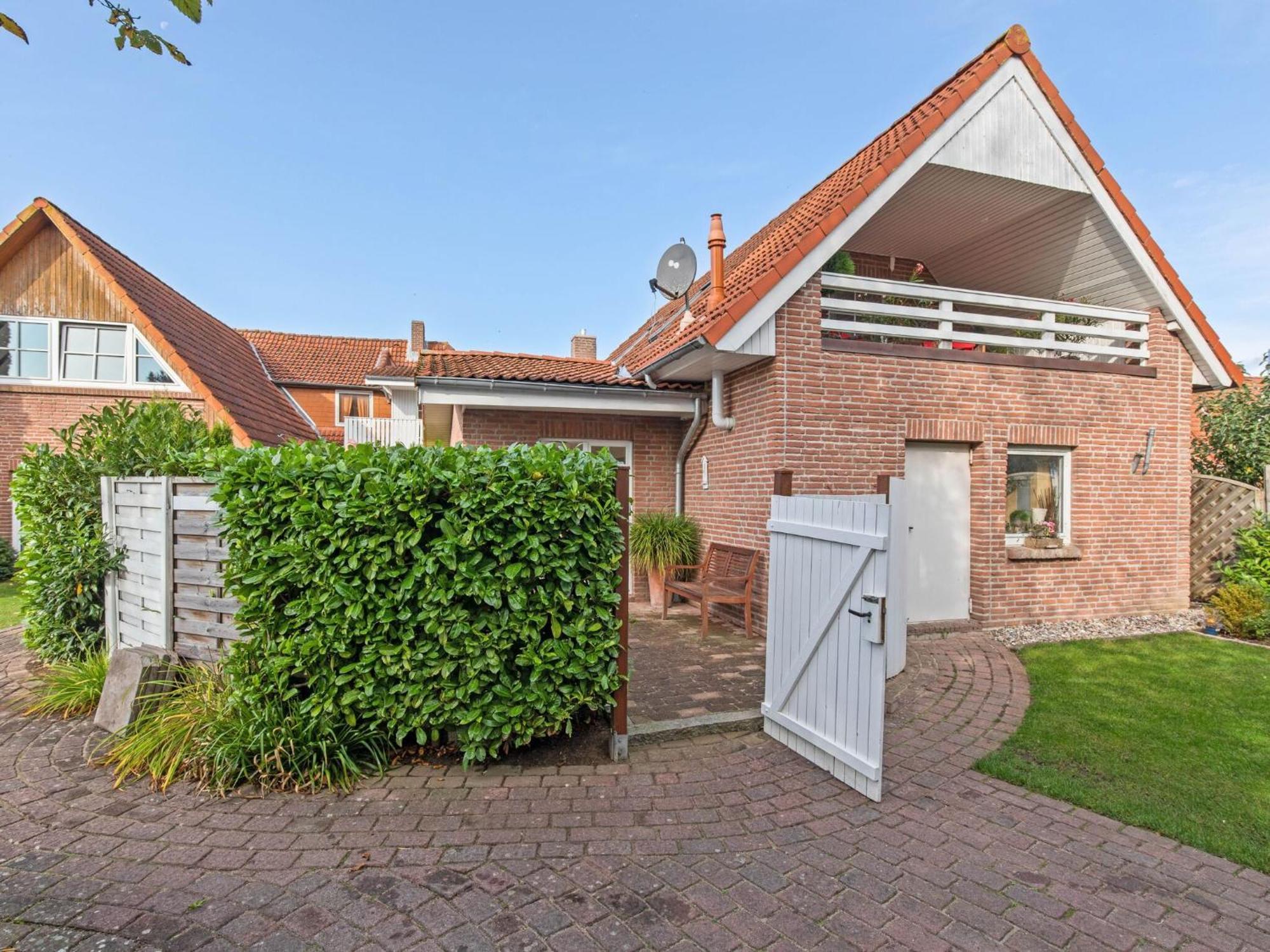 Enticing Holiday Home In Oldenburg With Garden Near Sea Dannau Exterior foto